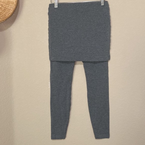Cabi M'Leggings Charcoal Gray Skinny Skirted Asymmetrical Overlay #5318 XS - Picture 3 of 7